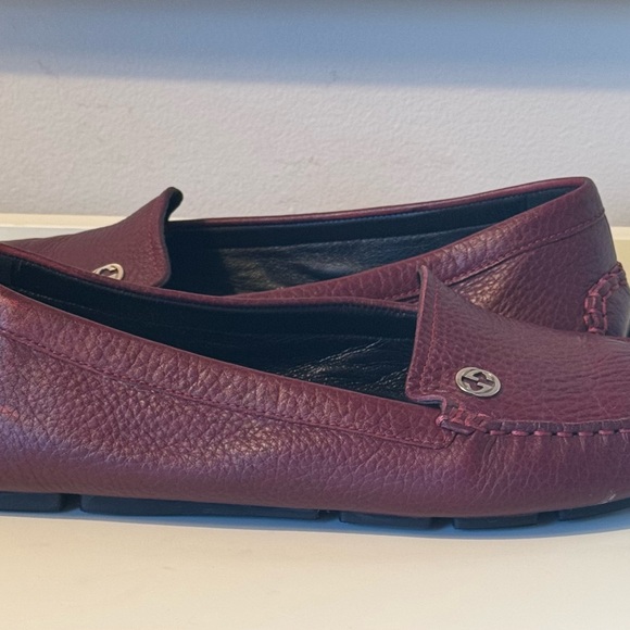 Gucci Driving Loafers dark red oxblood leather in great condition Women’s sz 38 - Picture 3 of 12